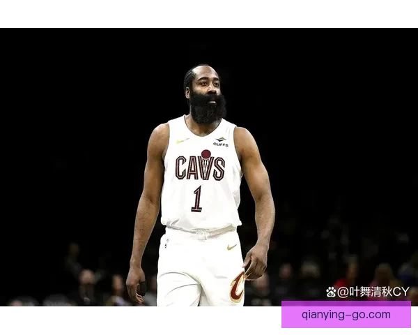 哈登关键时刻挺身而出率队六人得分上双锁定胜利